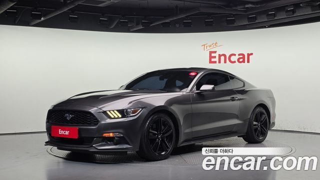 Ford Mustang Coupe