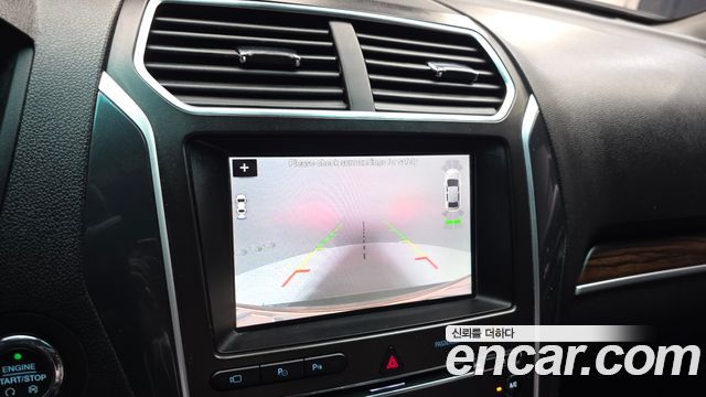 Ford Explorer 2.3 Limited 4WD 5th 2017 — фото 15