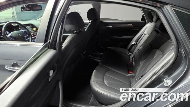 Hyundai Sonata New Rise Hybrid Modern 2018 — фото 12