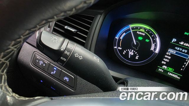 Hyundai Sonata New Rise Hybrid Modern 2018 — фото 20
