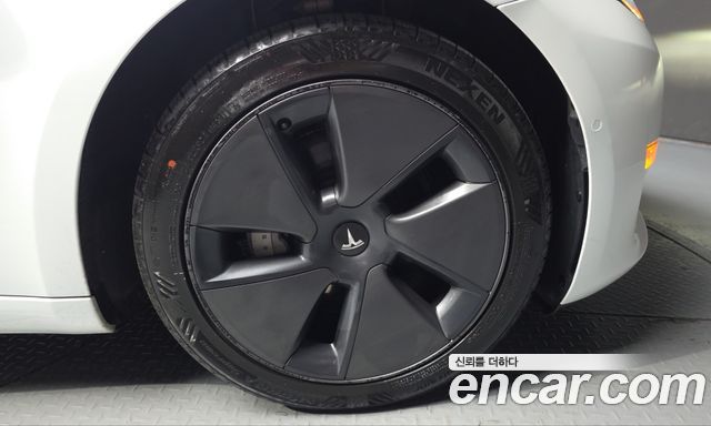 Tesla Model 3 Long Range AWD 2021 — фото 27