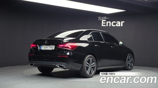 Mercedes-Benz A-Class (W177) A220 Sedan 2021 — фото 2