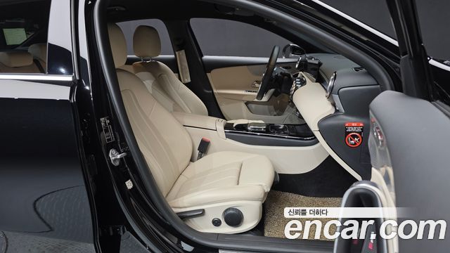 Mercedes-Benz A-Class (W177) A220 Sedan 2021 — фото 11