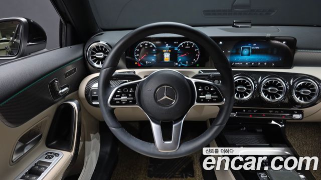 Mercedes-Benz A-Class (W177) A220 Sedan 2021 — фото 13