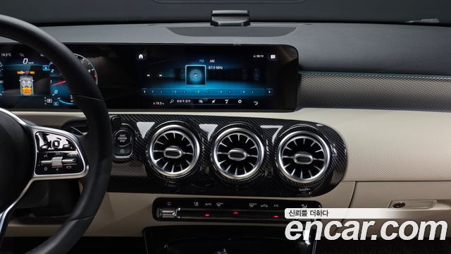 Mercedes-Benz A-Class (W177) A220 Sedan 2021 — фото 14