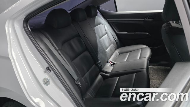 Hyundai Avante (AD) 1.6 Style 2019 — фото 11
