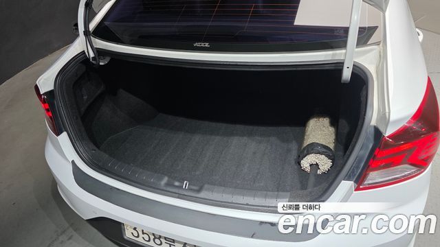 Hyundai Avante (AD) 1.6 Style 2019 — фото 20