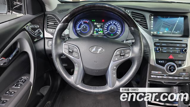 Hyundai Grandeur Hybrid (HG) Premium 2016 — фото 13