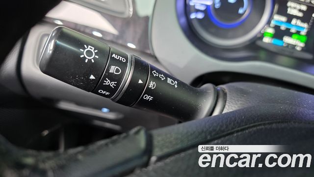 Hyundai Grandeur Hybrid (HG) Premium 2016 — фото 20