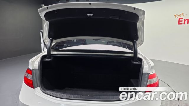 Hyundai Grandeur Hybrid (HG) Premium 2016 — фото 31