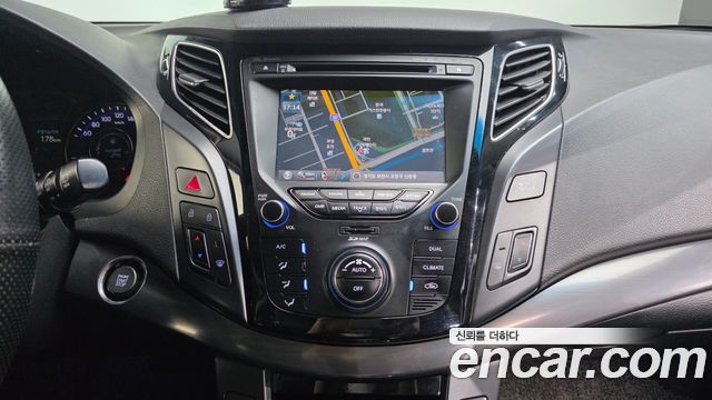 Hyundai i40 1.7 VGT Modern 2012 — фото 14