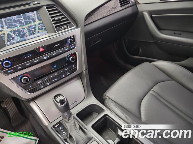 Hyundai Sonata (LF) 2.4 Style 2015 — фото 9