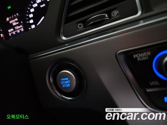 Hyundai Sonata (LF) 2.4 Style 2015 — фото 19