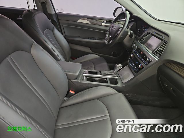 Hyundai Sonata (LF) 2.4 Style 2015 — фото 24