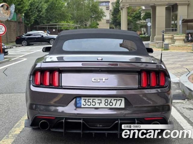 Ford Mustang GT Convertible 2016 — фото 4