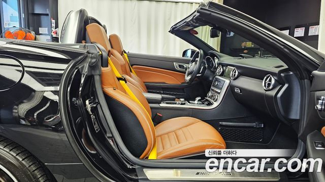 Mercedes-Benz SLC-Class (R172) AMG SLC43 2017 — фото 15
