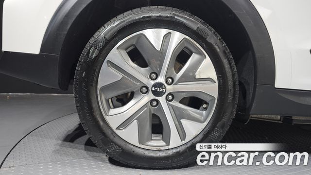 Kia Niro Plus Light (Taxi Trim) 2023 — фото 5