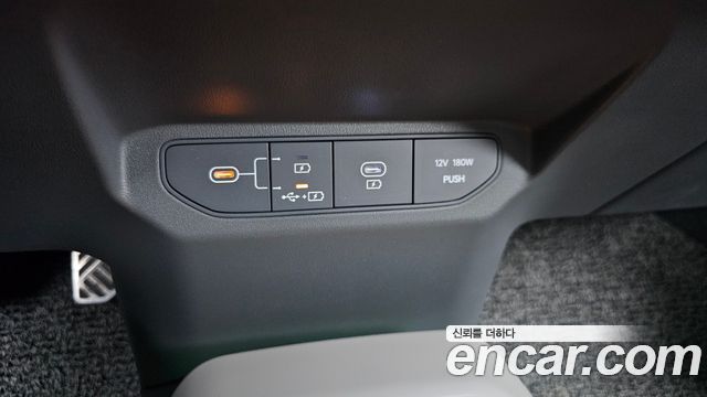 Kia EV3 Long Range 2WD Earth 2025 — фото 30