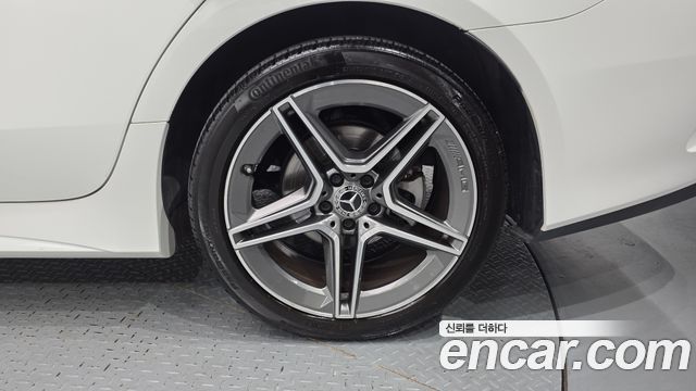 Mercedes-Benz CLS-Class (C257) CLS300d 4MATIC 2022 — фото 5