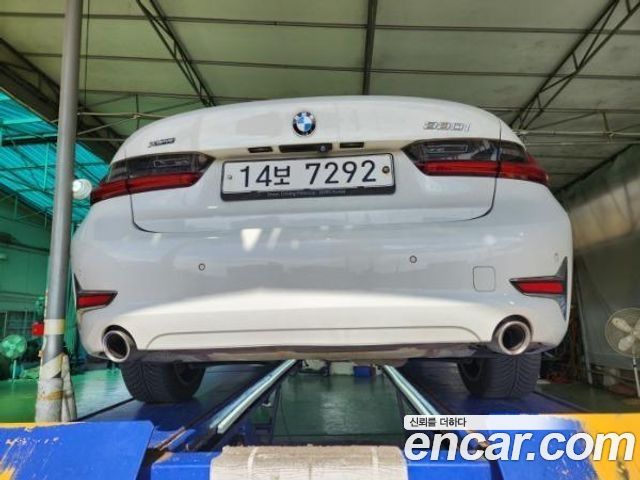 BMW 3 Series (G20) 330i xDrive Luxury 2019 — фото 2