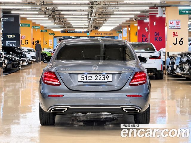 Mercedes-Benz E-Class (W213) E220d Exclusive 2017 — фото 4