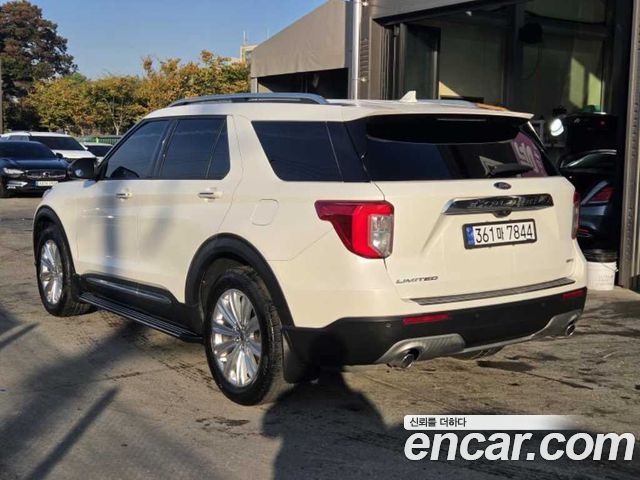 Ford Explorer (VI) 2.3 LimIted 4WD 2020 — фото 3