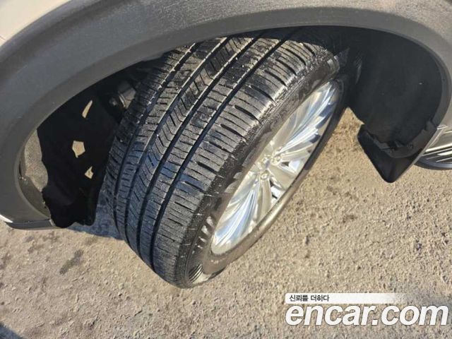 Ford Explorer (VI) 2.3 LimIted 4WD 2020 — фото 24