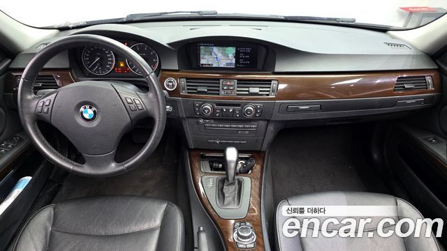 BMW 3 Series (E90) 320i Sedan CP 2011 — фото 7