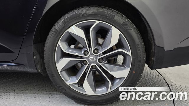 Renault Korea SM6 2.0 GDe LE 2019 — фото 21