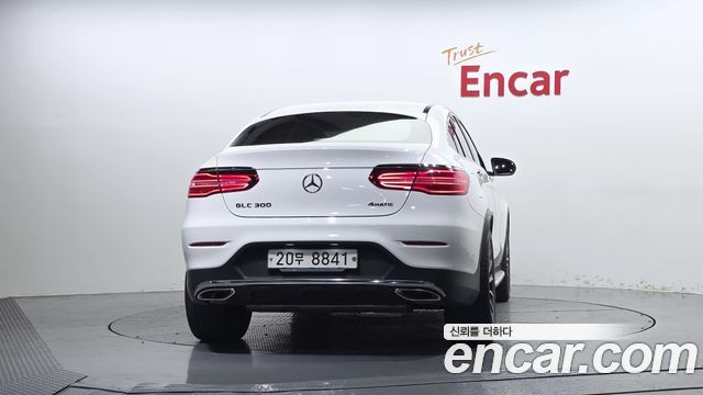 Mercedes-Benz GLC-Class (X253) GLC300 4MATIC AMG Line Coupe 2019 — фото 4
