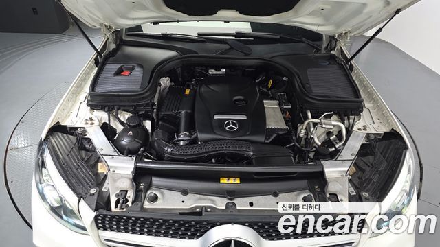 Mercedes-Benz GLC-Class (X253) GLC300 4MATIC AMG Line Coupe 2019 — фото 6