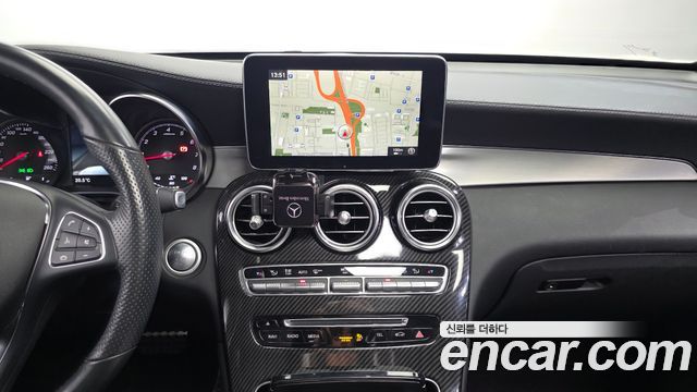 Mercedes-Benz GLC-Class (X253) GLC300 4MATIC AMG Line Coupe 2019 — фото 14