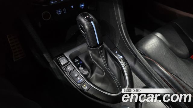 Hyundai Veloster (JS) 1.6 Turbo Sport Core 2018 — фото 9