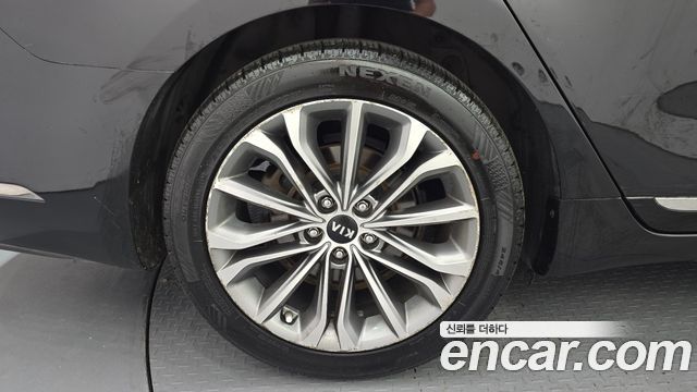 Kia K7 3.0 LPI Luxury (Rental Car) 2017 — фото 5