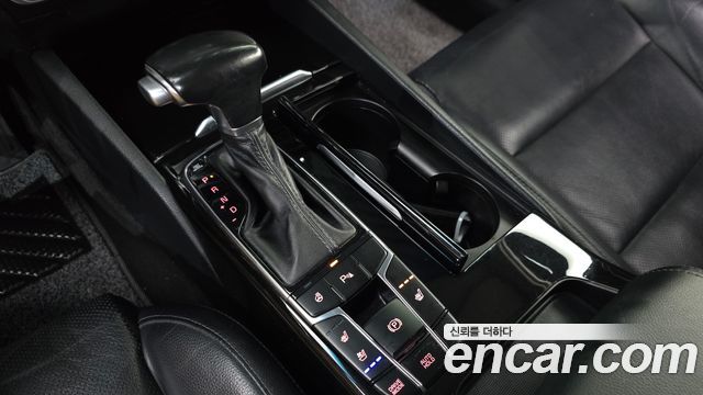 Kia K7 3.0 LPI Luxury (Rental Car) 2017 — фото 9