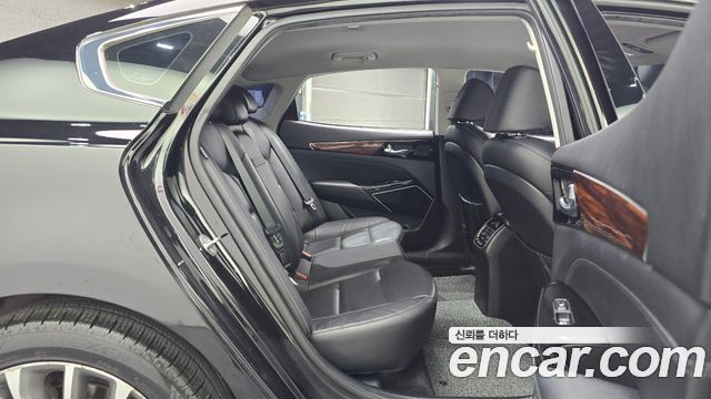 Kia K7 3.0 LPI Luxury (Rental Car) 2017 — фото 11