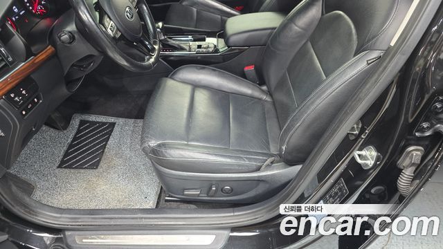 Kia K7 3.0 LPI Luxury (Rental Car) 2017 — фото 18