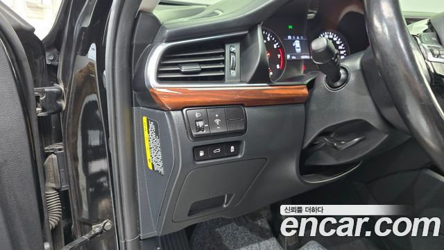 Kia K7 3.0 LPI Luxury (Rental Car) 2017 — фото 20