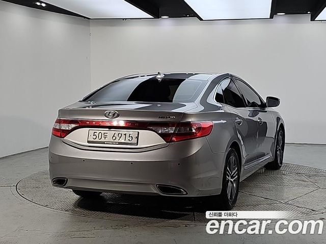 Hyundai Grandeur (HG) HG240 Modern 2014 — фото 4