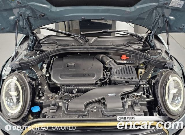 MINI Cooper Clubman Untold Edition 2nd Gen 2023 — фото 6