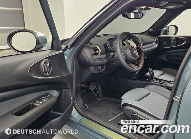 MINI Cooper Clubman Untold Edition 2nd Gen 2023 — фото 15