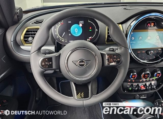 MINI Cooper Clubman Untold Edition 2nd Gen 2023 — фото 17