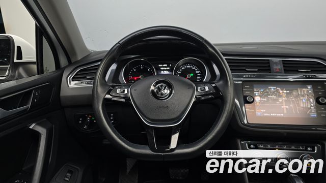 Volkswagen Tiguan (II) 2.0 TDI Prestige 2018 — фото 12