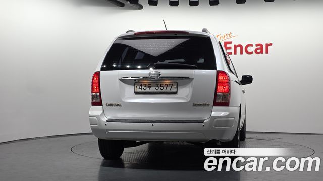 Kia Carnival R New Carnival Limousine GLX High-Deluxe 2014 — фото 4