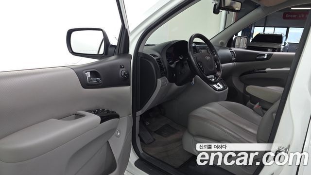 Kia Carnival R New Carnival Limousine GLX High-Deluxe 2014 — фото 10