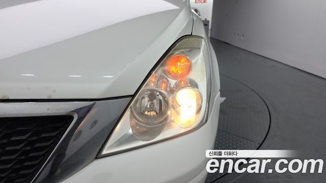 Kia Carnival R New Carnival Limousine GLX High-Deluxe 2014 — фото 22