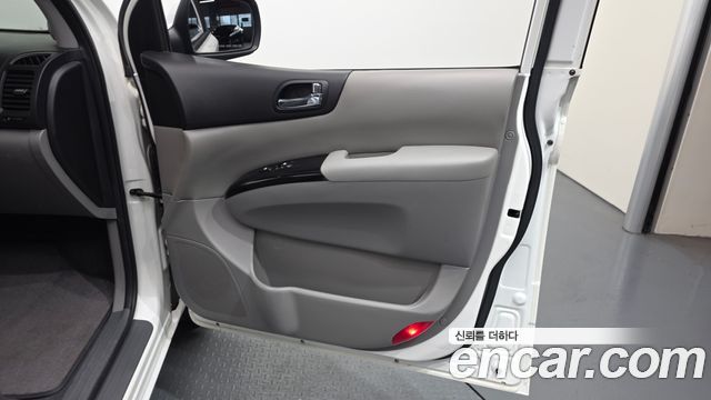 Kia Carnival R New Carnival Limousine GLX High-Deluxe 2014 — фото 25