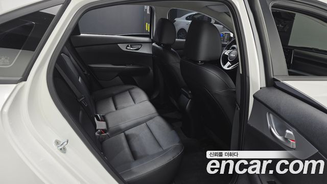 Kia K3 (II) 1.6 Prestige 2022 — фото 11
