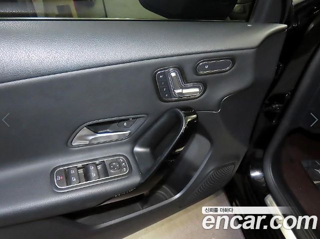 Mercedes-Benz A-Class (W177) A220 Hatchback 2019 — фото 21