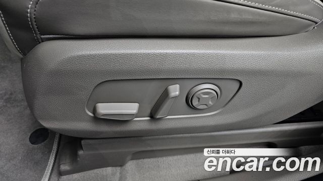 Kia Carnival (IV) Gasoline 7-Seater Hi-Limousine Signature 2021 — фото 31